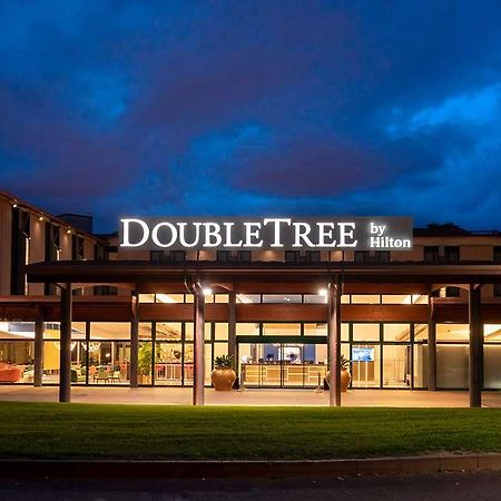 ホテル Doubletree By Hilton Milan Malpensa ソルビアーテ・オローナ エクステリア 写真