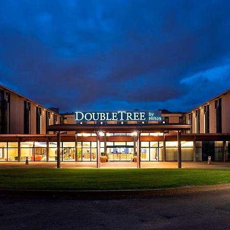 ホテル Doubletree By Hilton Milan Malpensa ソルビアーテ・オローナ エクステリア 写真