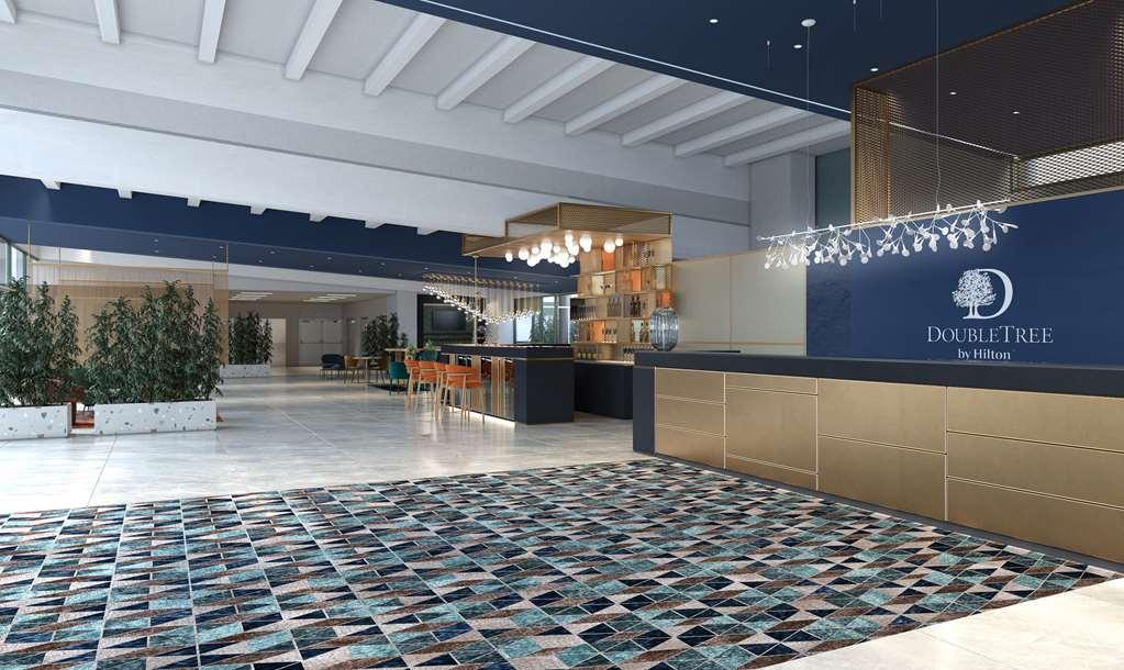 ホテル Doubletree By Hilton Milan Malpensa ソルビアーテ・オローナ エクステリア 写真