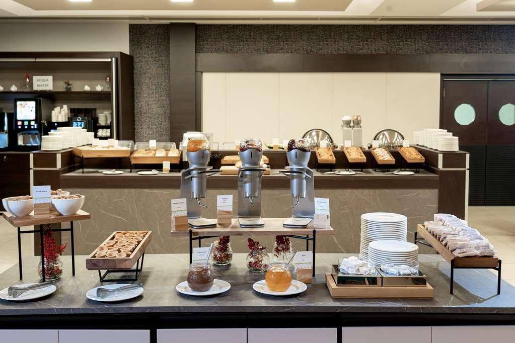ホテル Doubletree By Hilton Milan Malpensa ソルビアーテ・オローナ レストラン 写真